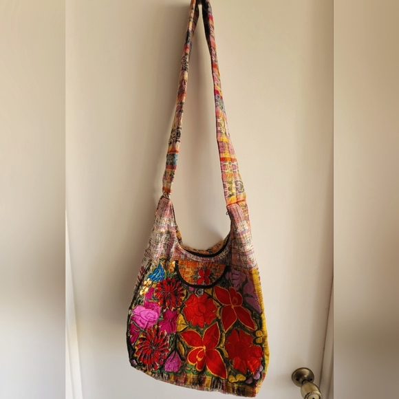 Handbags - Embroider Mexican handbag.